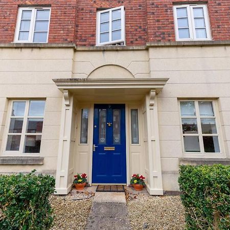 Burlington Place, Shrewsbury. 2 Bedroom, Private Parking, 5 Minutes From Town מראה חיצוני תמונה
