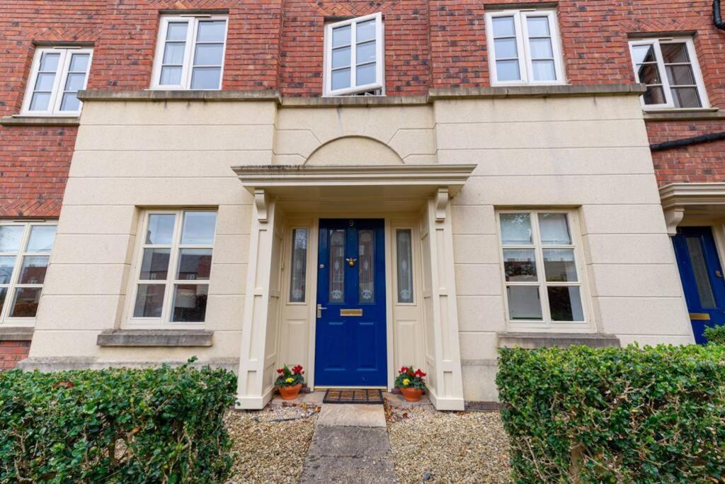 Burlington Place, Shrewsbury. 2 Bedroom, Private Parking, 5 Minutes From Town מראה חיצוני תמונה
